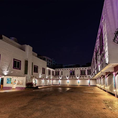 Liti Motel Taichung Bagian luar foto