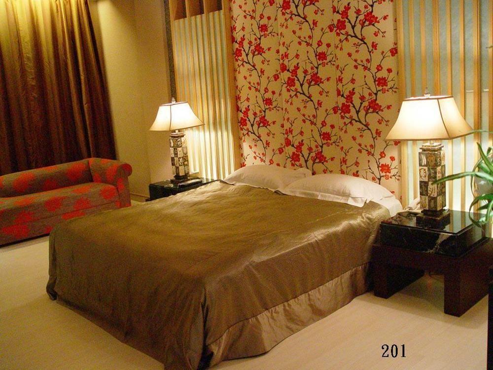 Liti Motel Taichung Bagian luar foto