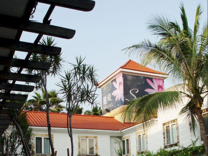 Liti Motel Taichung Bagian luar foto