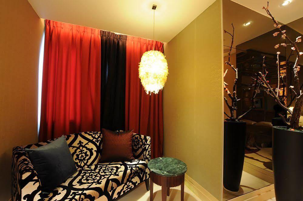 Liti Motel Taichung Bagian luar foto